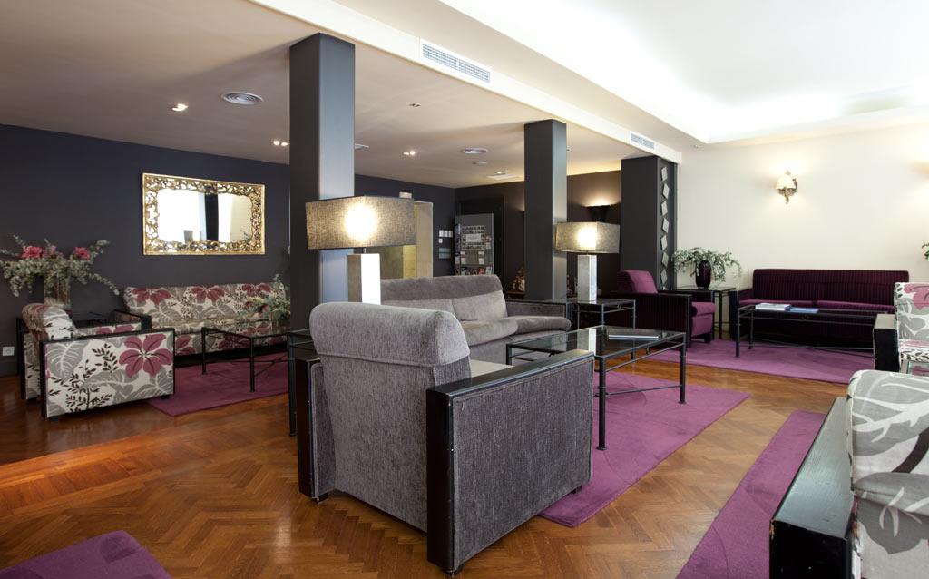 Hotel Moderno Puerta Del Sol Madrid Buitenkant foto