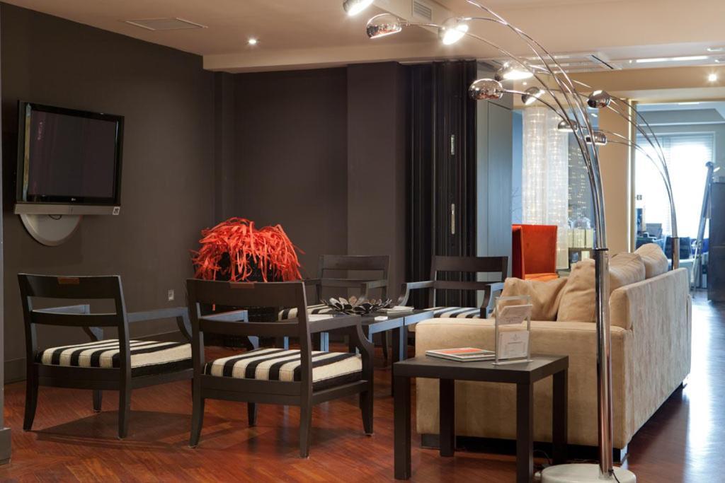 Hotel Moderno Puerta Del Sol Madrid Buitenkant foto