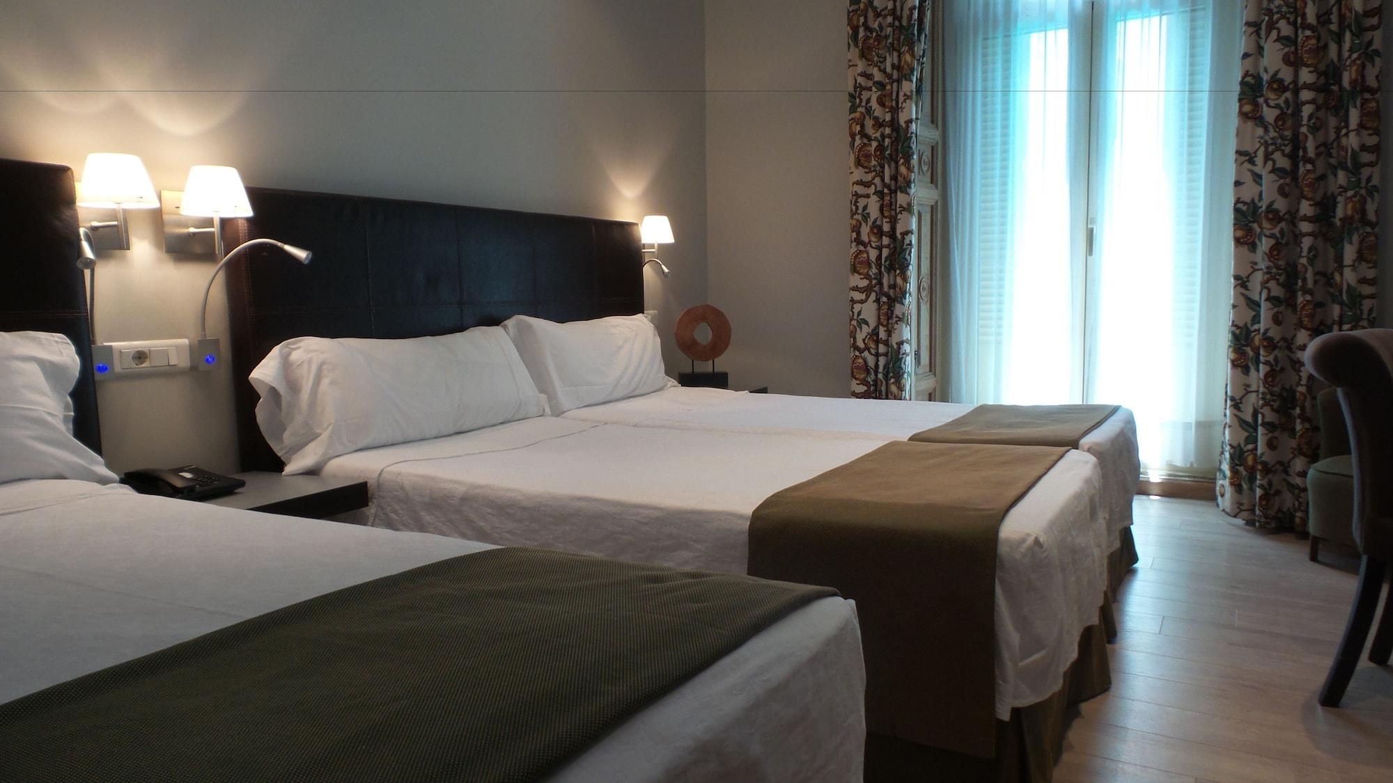 Hotel Moderno Puerta Del Sol Madrid Buitenkant foto
