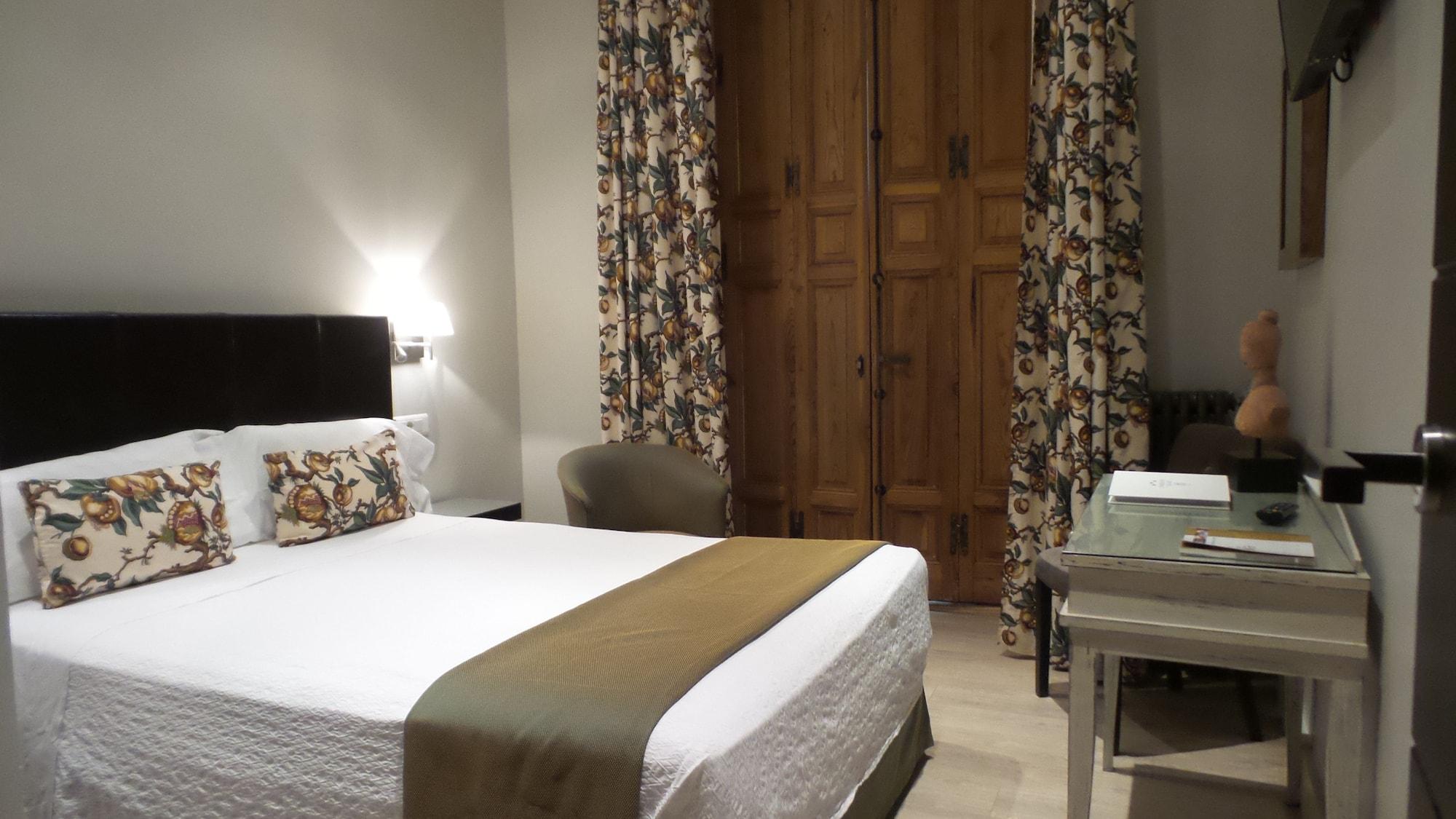 Hotel Moderno Puerta Del Sol Madrid Buitenkant foto