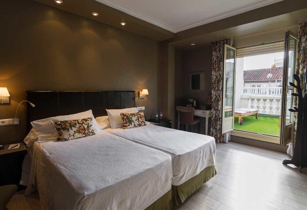 Hotel Moderno Puerta Del Sol Madrid Buitenkant foto